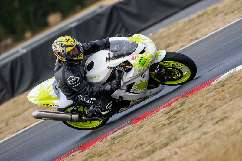 enduro digital images;event digital images;eventdigitalimages;no limits trackdays;peter wileman photography;racing digital images;snetterton;snetterton no limits trackday;snetterton photographs;snetterton trackday photographs;trackday digital images;trackday photos